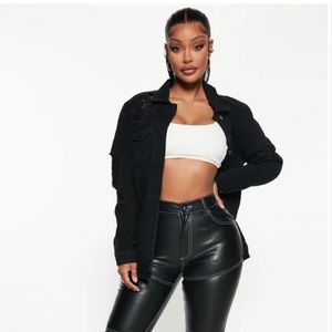 LAST CHANCE 🎉3 for $25 - Nova  black distressed denim Jacket Size Large